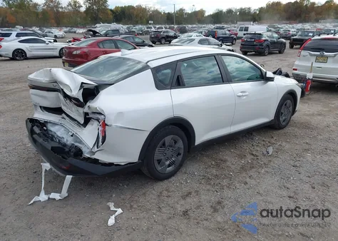 2025 Kia K4 Lx из США, поврежденный, VIN 3KPFT4DE5SE035898